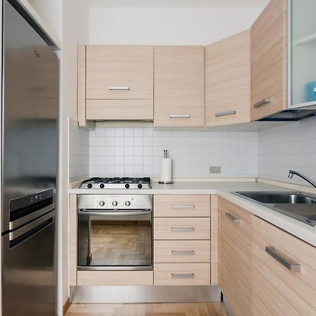 Apartament Living Brera, A Unique Experience - Vicolo Fiori Mediolan Zewnętrze zdjęcie