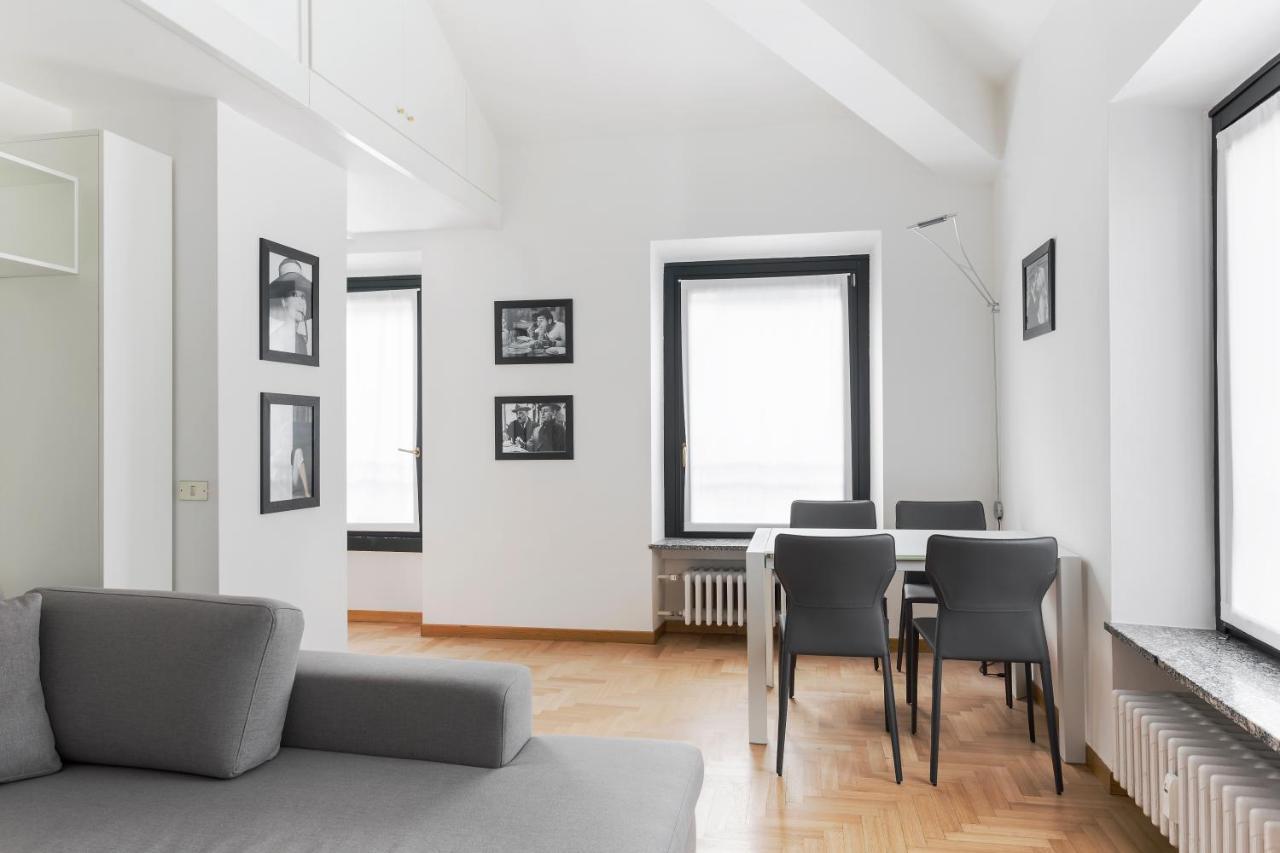 Apartament Living Brera, A Unique Experience - Vicolo Fiori Mediolan Zewnętrze zdjęcie