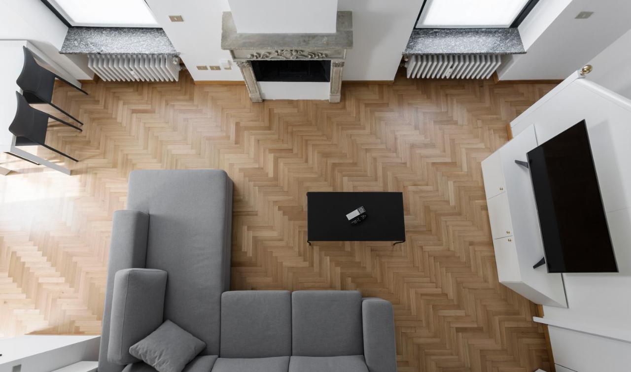 Apartament Living Brera, A Unique Experience - Vicolo Fiori Mediolan Zewnętrze zdjęcie