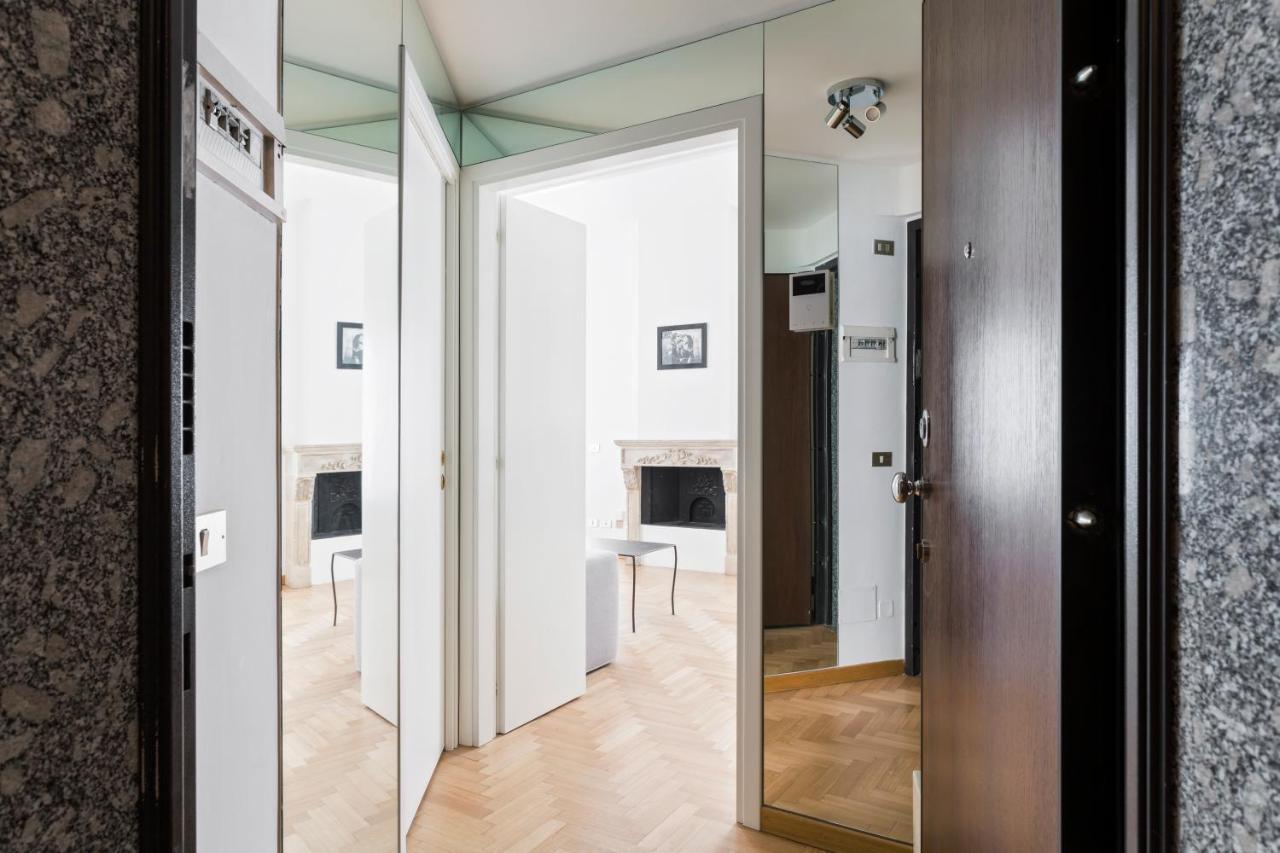 Apartament Living Brera, A Unique Experience - Vicolo Fiori Mediolan Zewnętrze zdjęcie