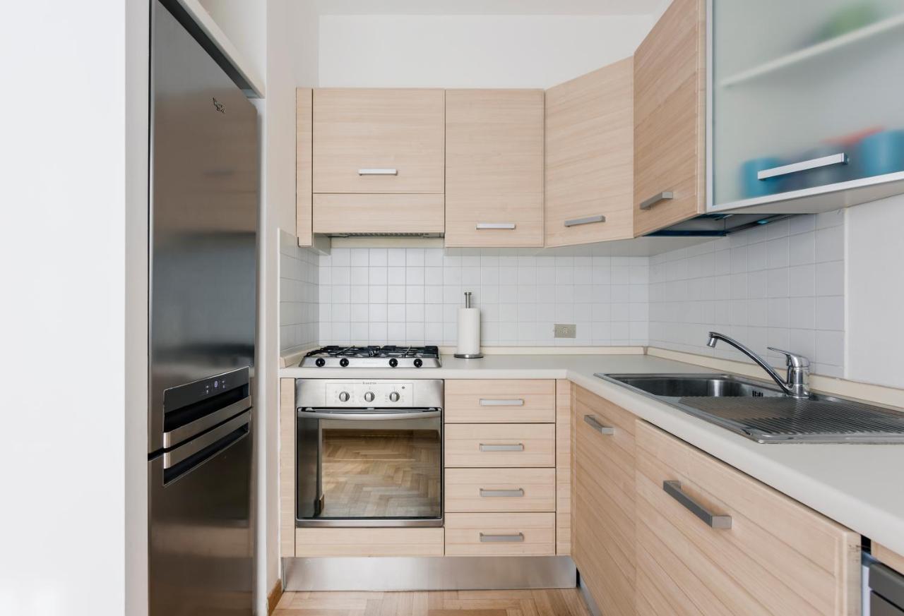Apartament Living Brera, A Unique Experience - Vicolo Fiori Mediolan Zewnętrze zdjęcie