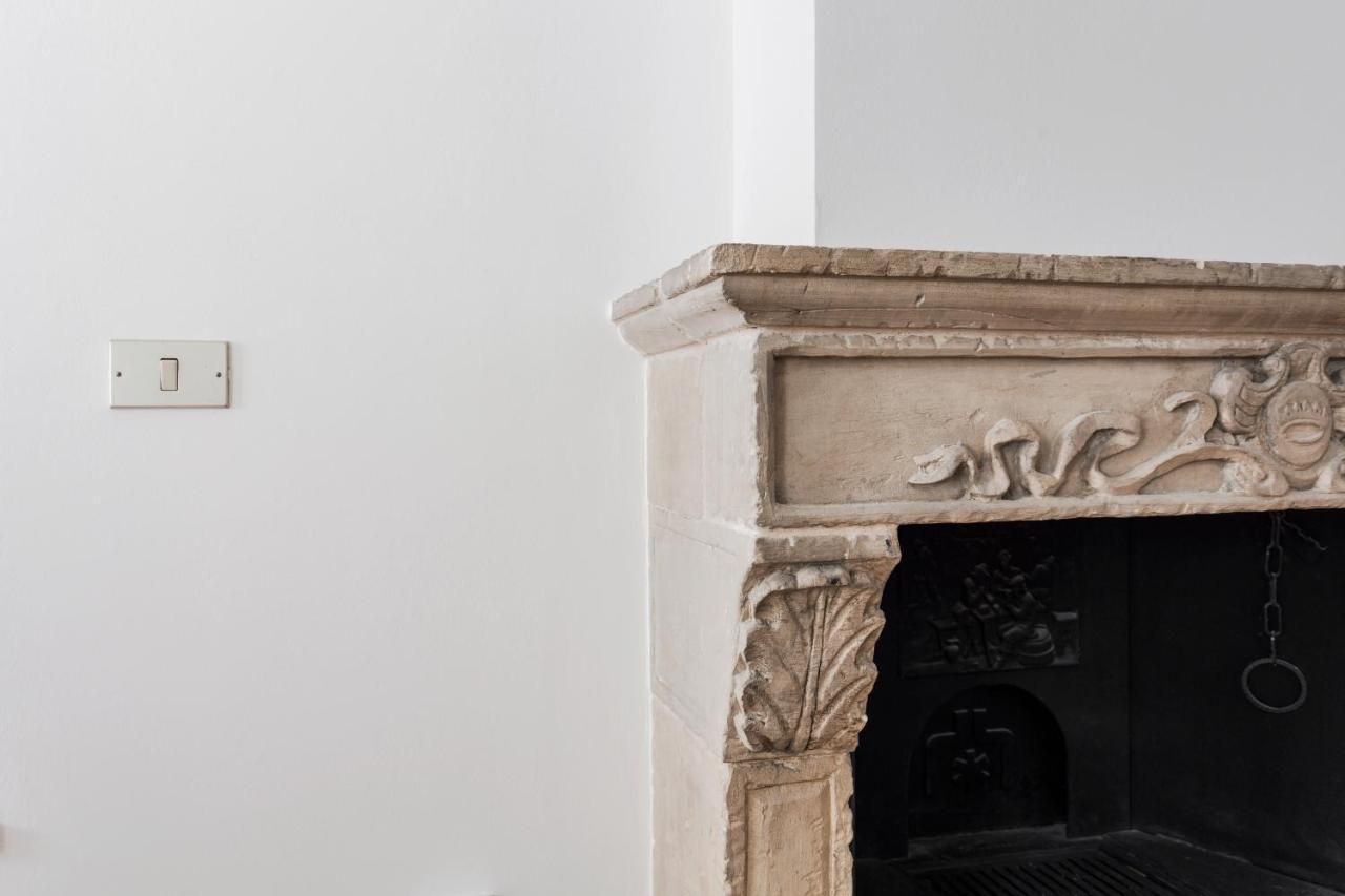 Apartament Living Brera, A Unique Experience - Vicolo Fiori Mediolan Zewnętrze zdjęcie